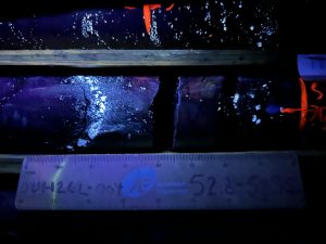 Ddh26l 004 52.8 52.95m Uv